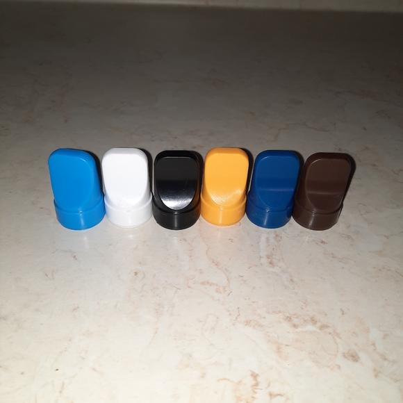 Vintage 1984 Ripleys Believe It Or Not Board Game Replacement Pieces - Picture 2 of 5